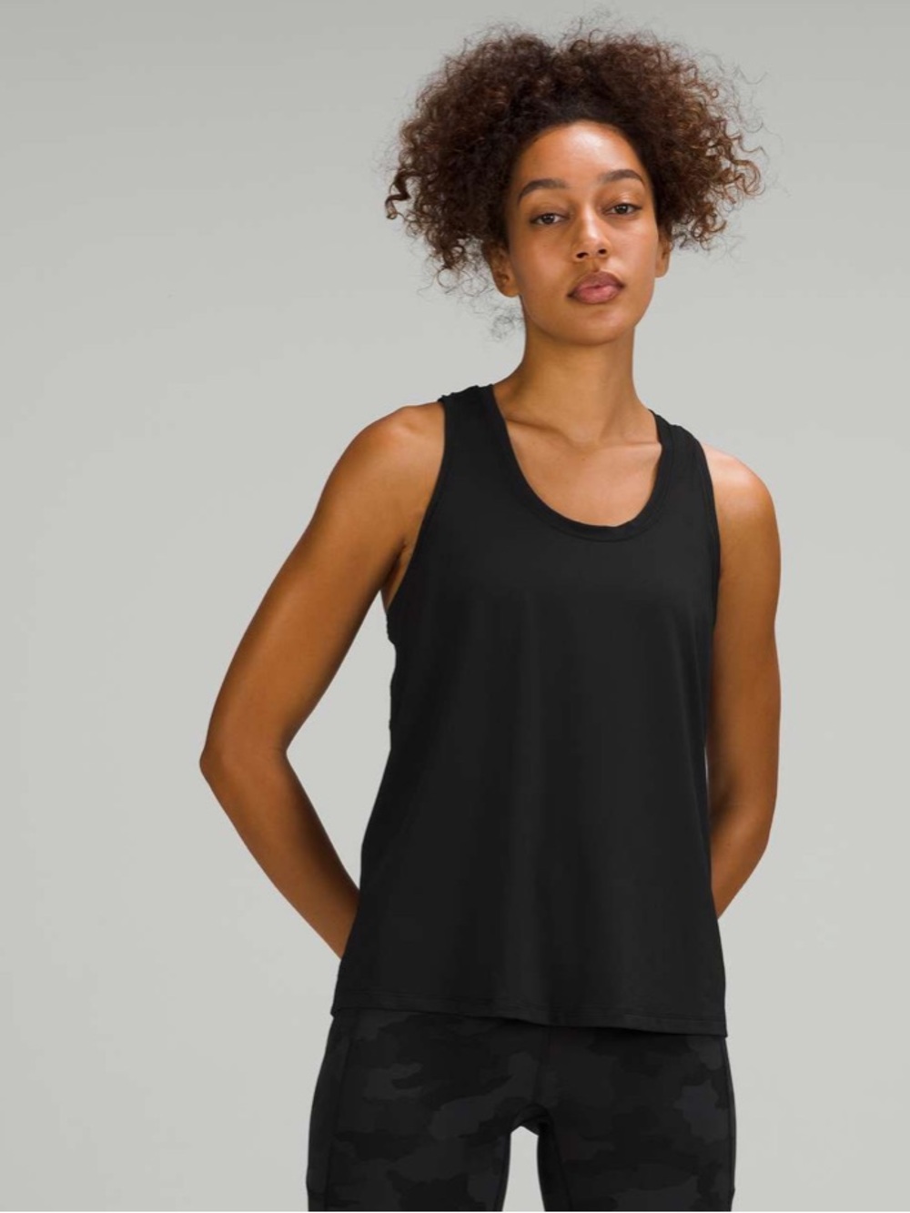 Lululemon Essential Train Tank in Black Size 12